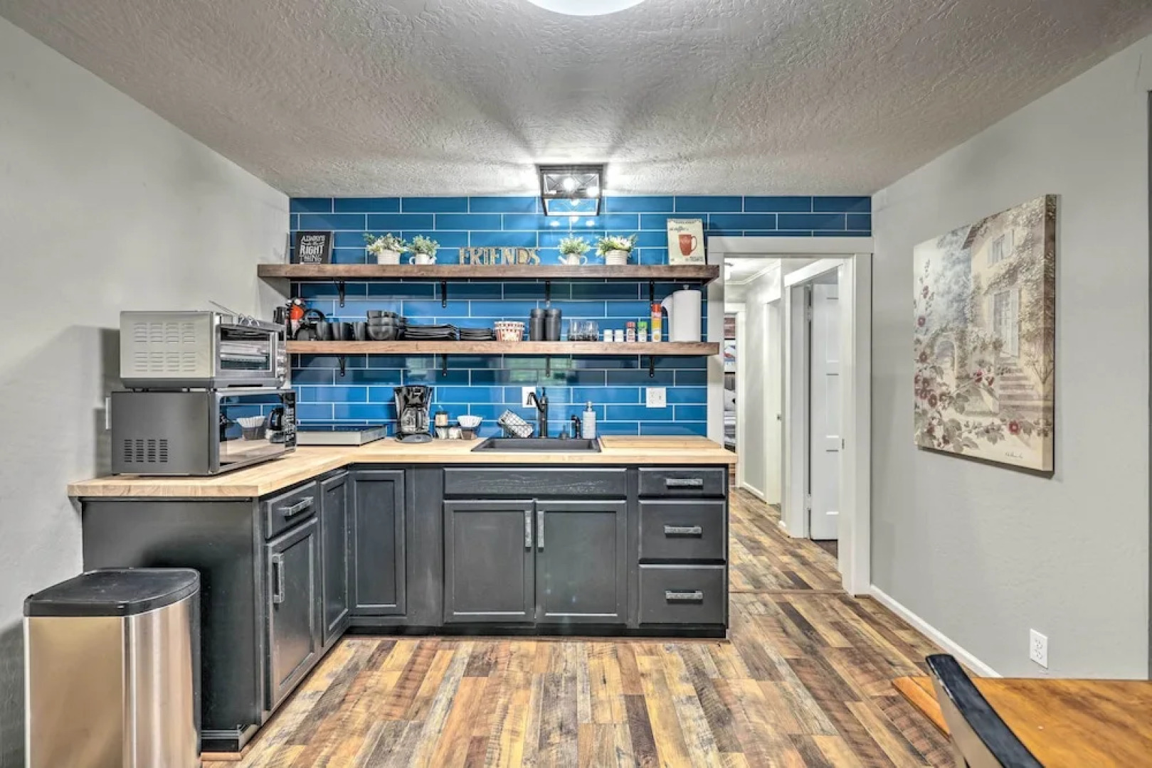 Peaceful Sonora Home w/ Grill: Walk to Downtown!