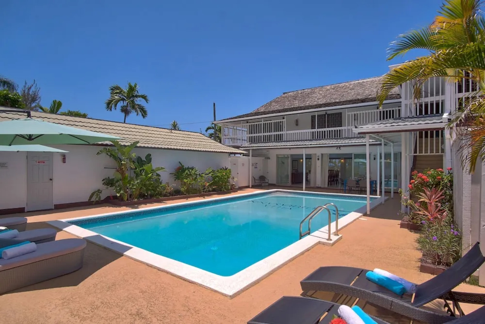 I Heart Ja Villa Turrasann