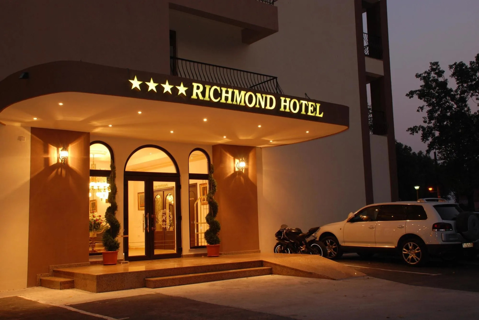 Richmond Hotel