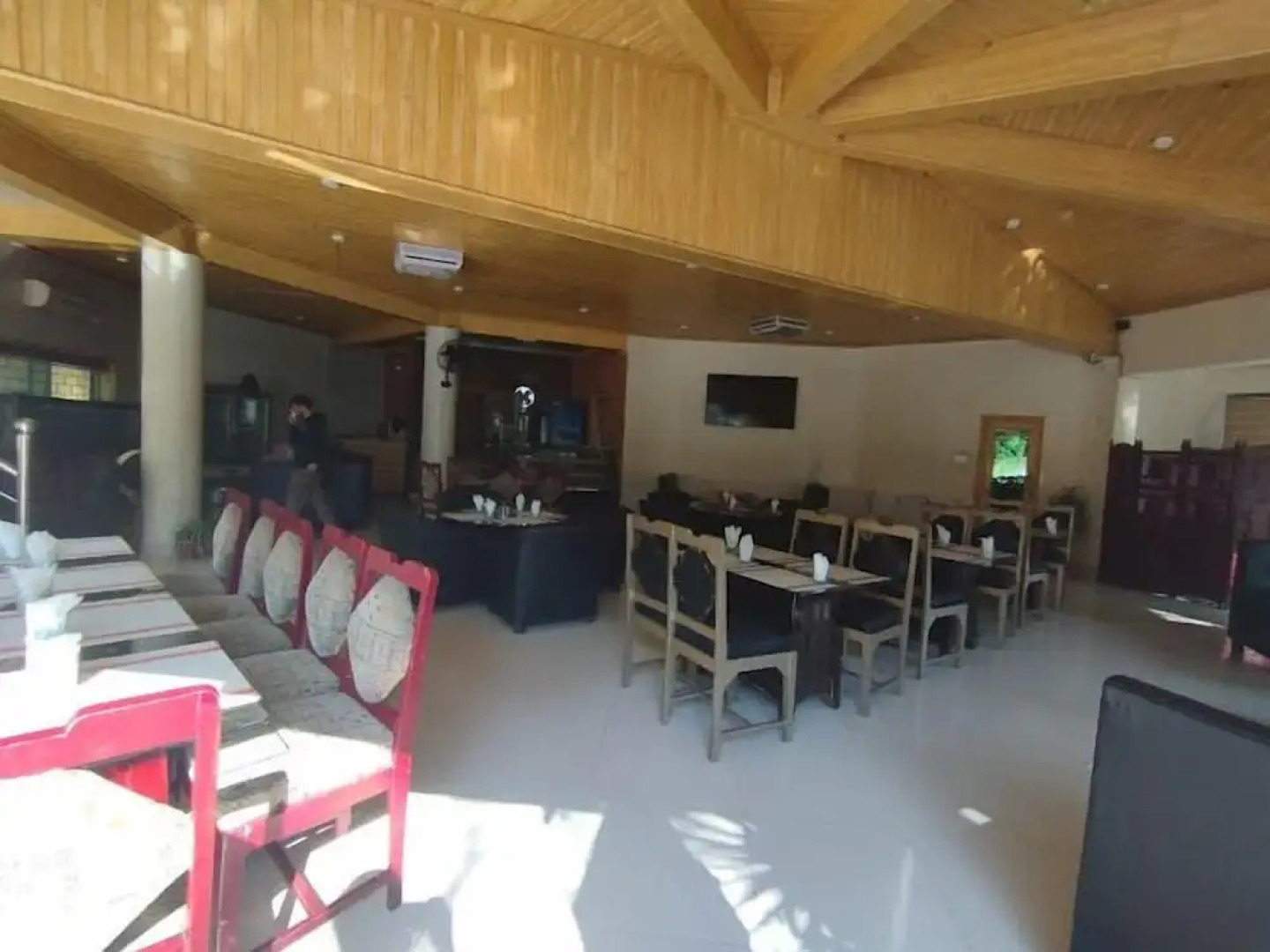 Red Onion Hotel & Restaurant