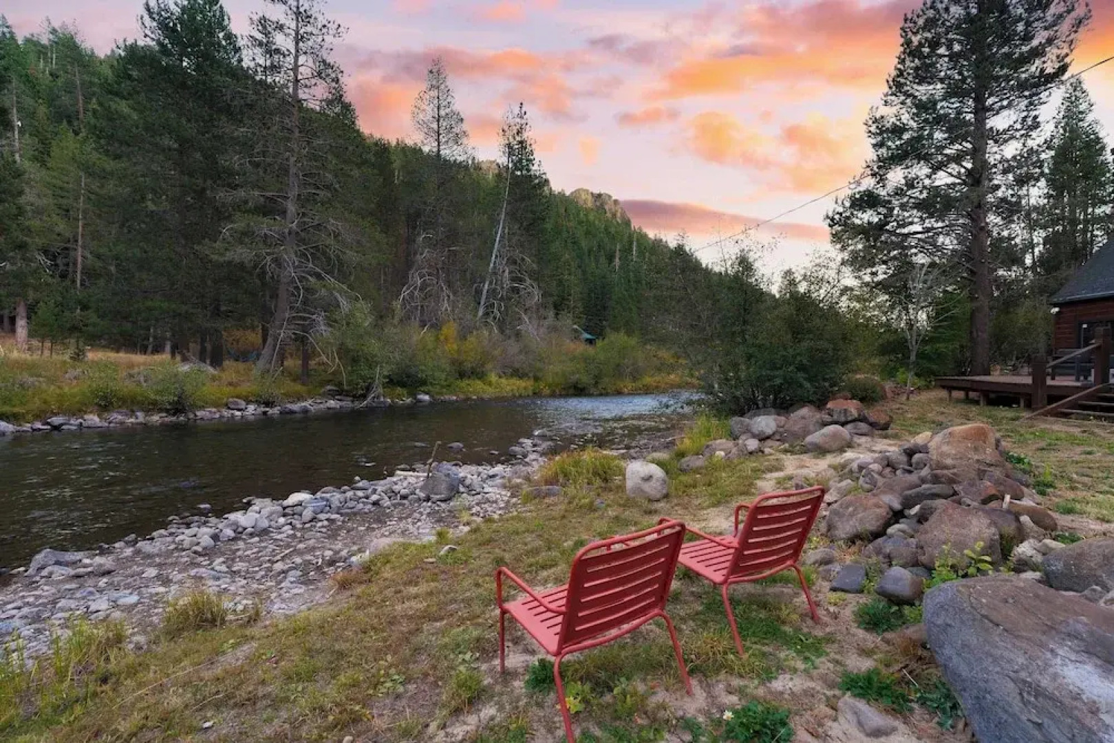 Riversong Lodge by Avantstay Sauna + Hot Tub On The Truckee River