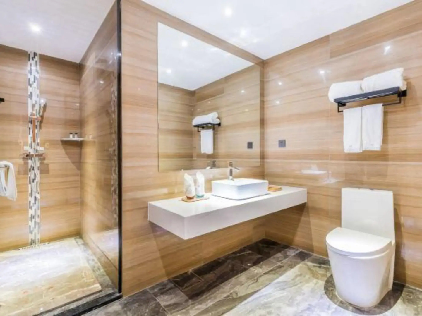 Jinxuan Chanyun Holiday Hotel (Sihui Zhenshan Avenue)