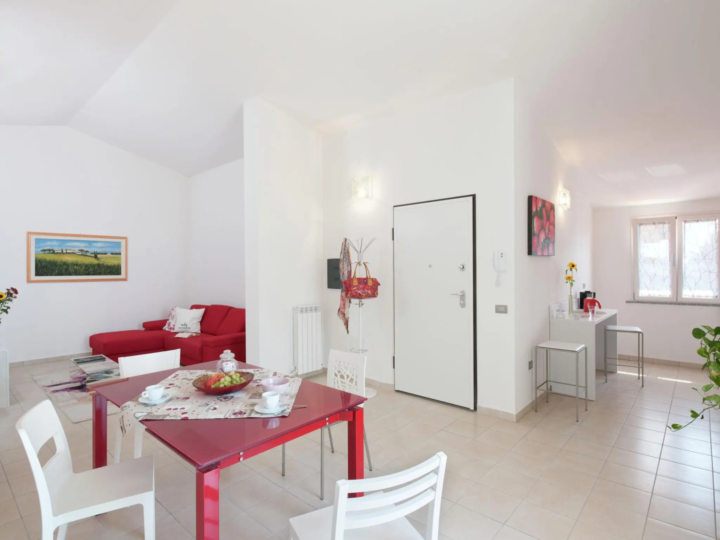 Sunny Stay in Tavullia Hills