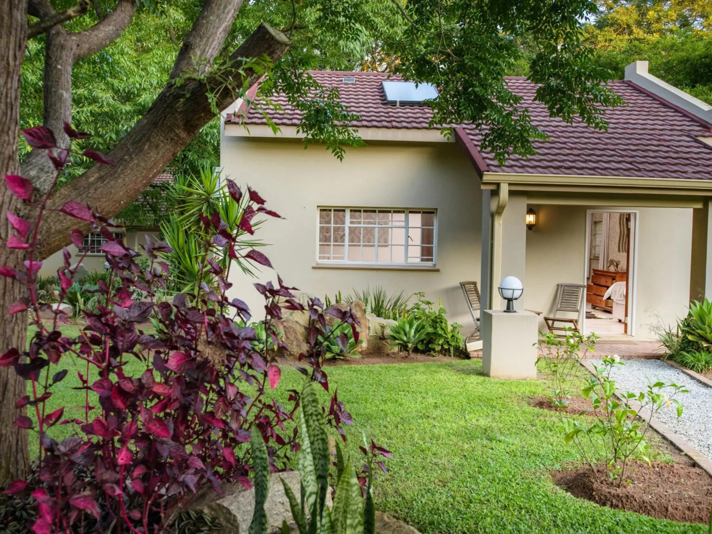 Monkey Thorn Guest Lodge