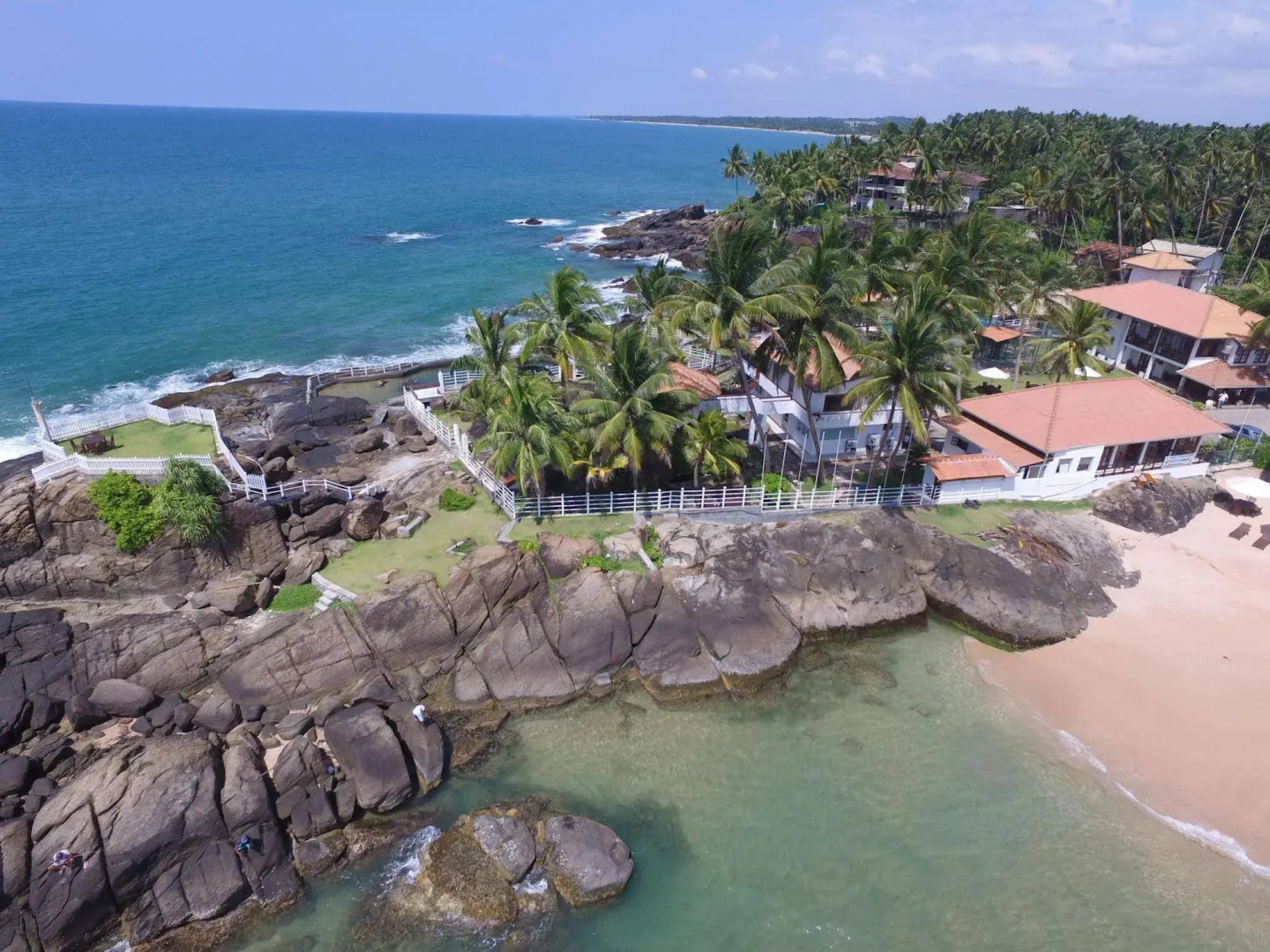 White Villa Resort Aungalla