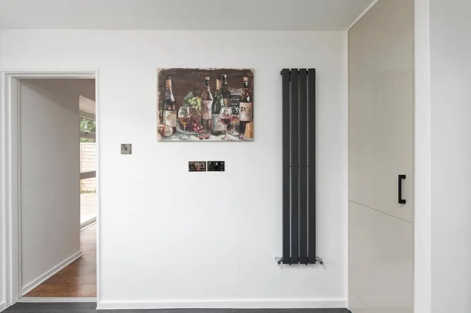 Skyvillion - Lush 2 Bed Hydean Way House & Garden