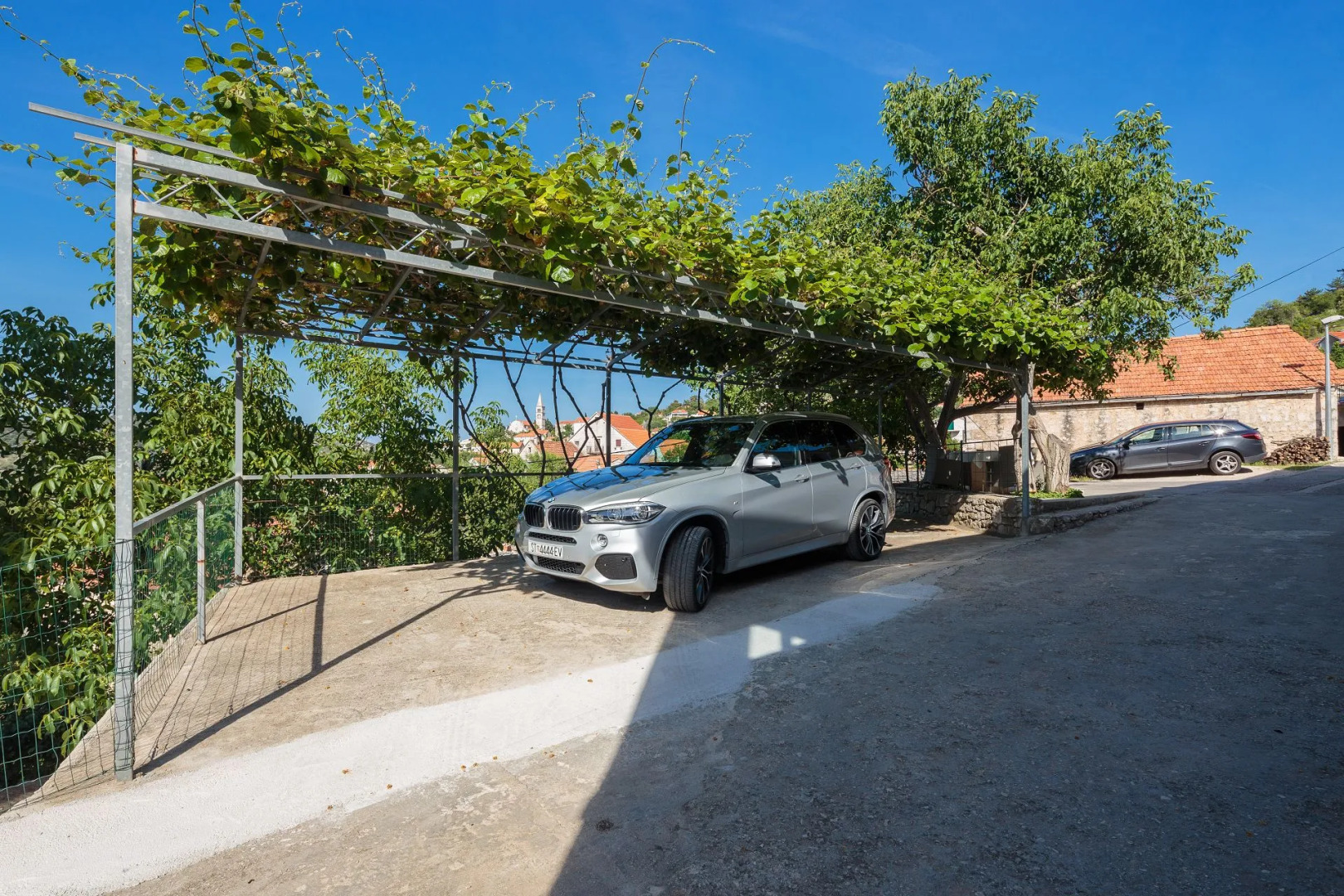 Holiday house Andre - swimming pool Nerezisca, Island Brac