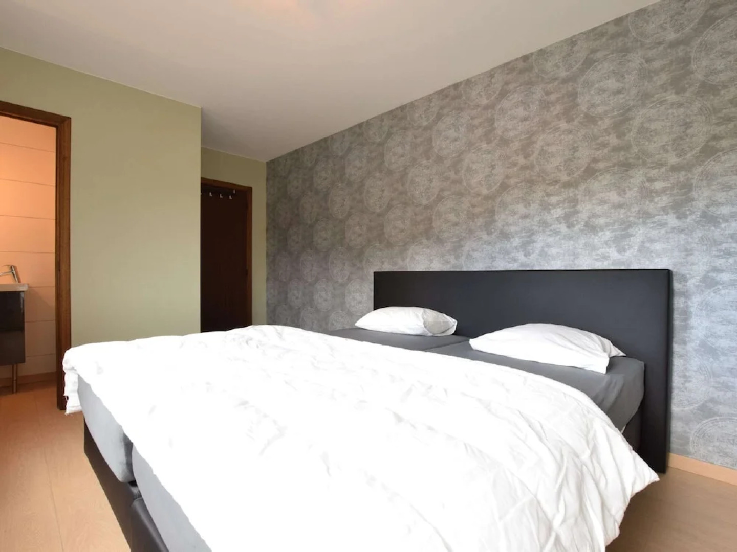 House in Vielsalm Near Tropical Pool