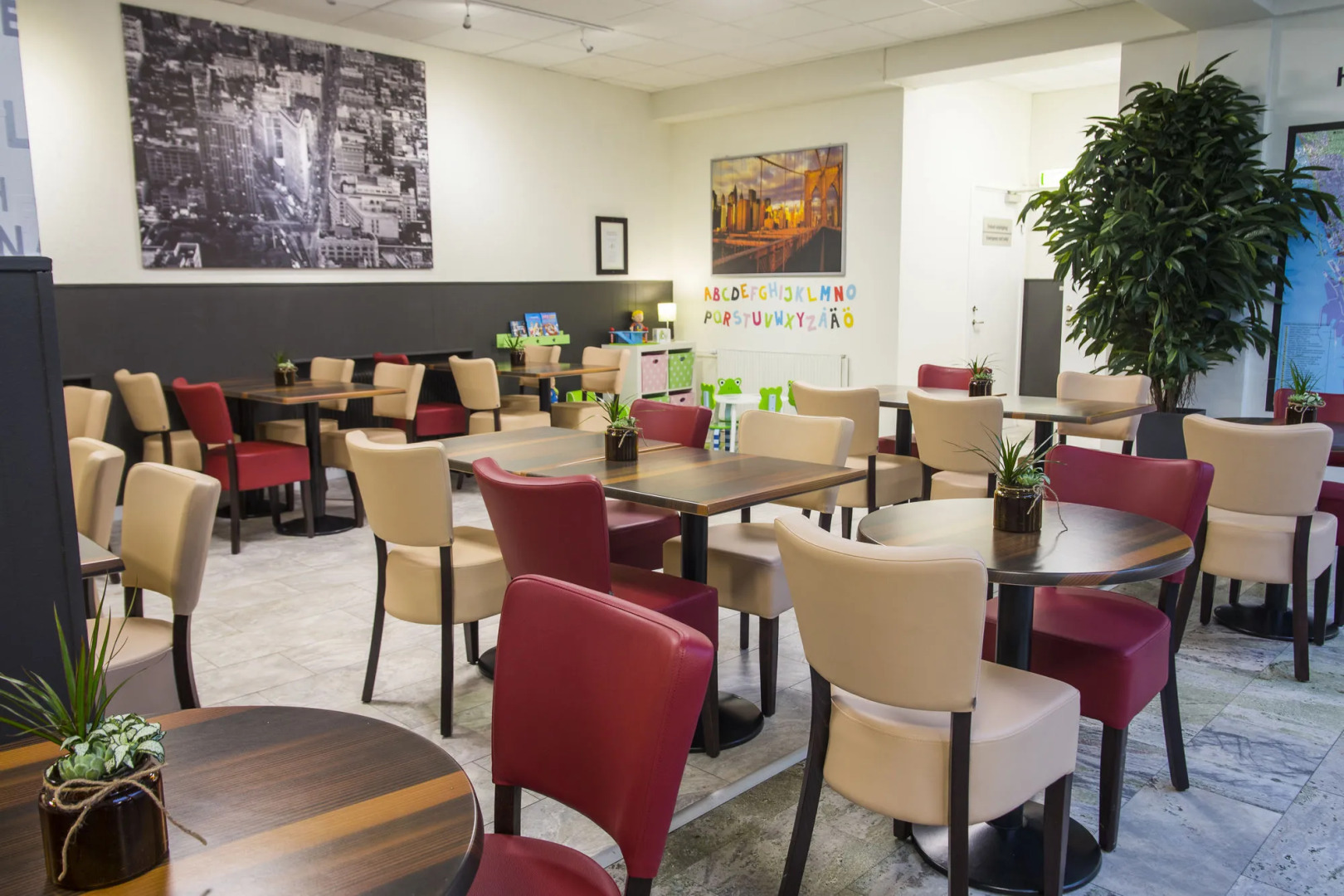 Dream – Luxury Hostel