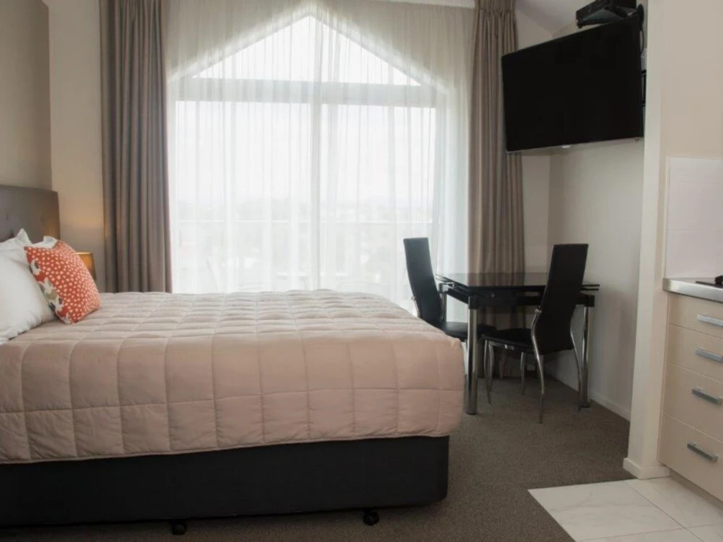 Coastal Ridge Apartments