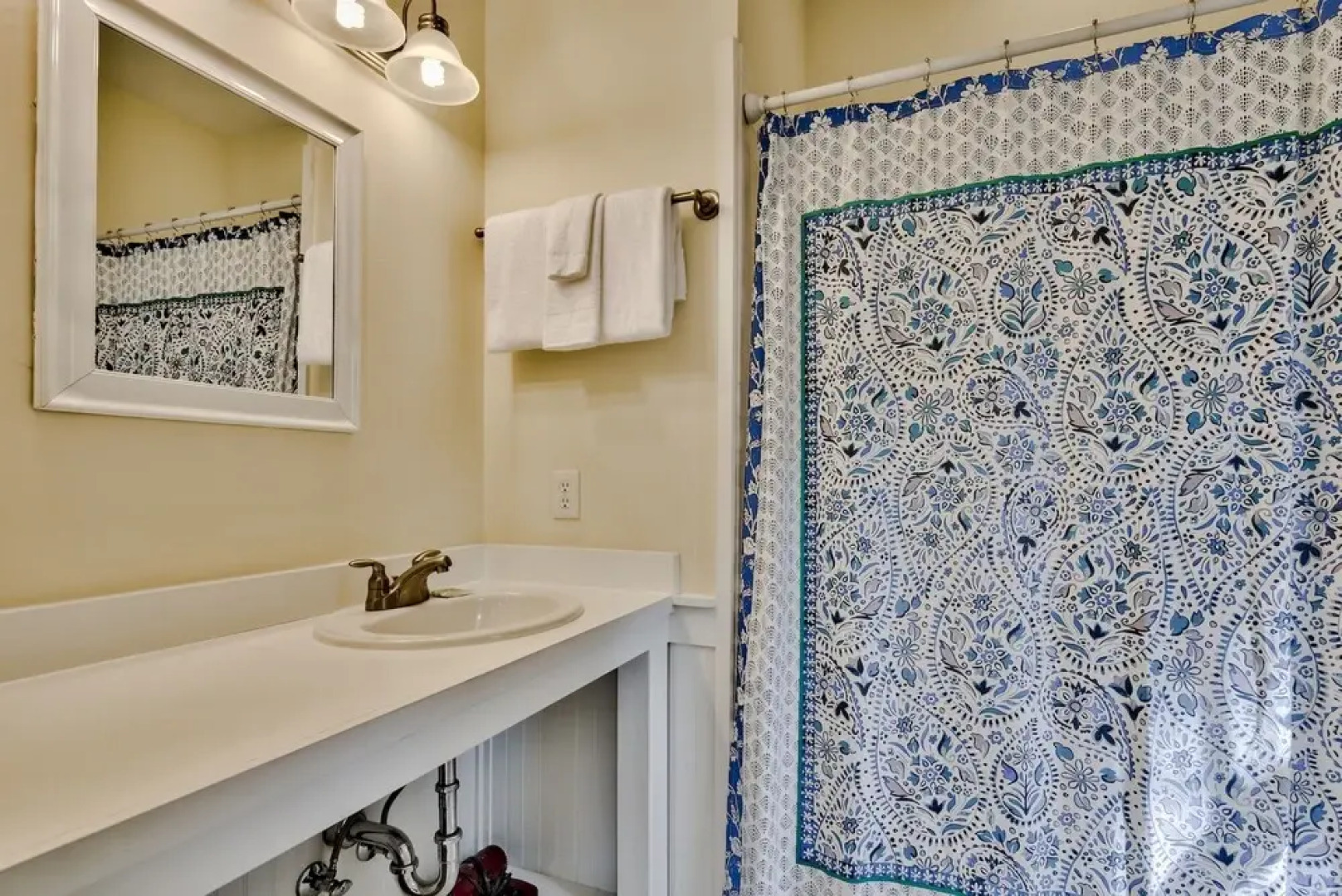 Magnolia Cottages By The Sea-9 Creek Park by Florida Star Vacations