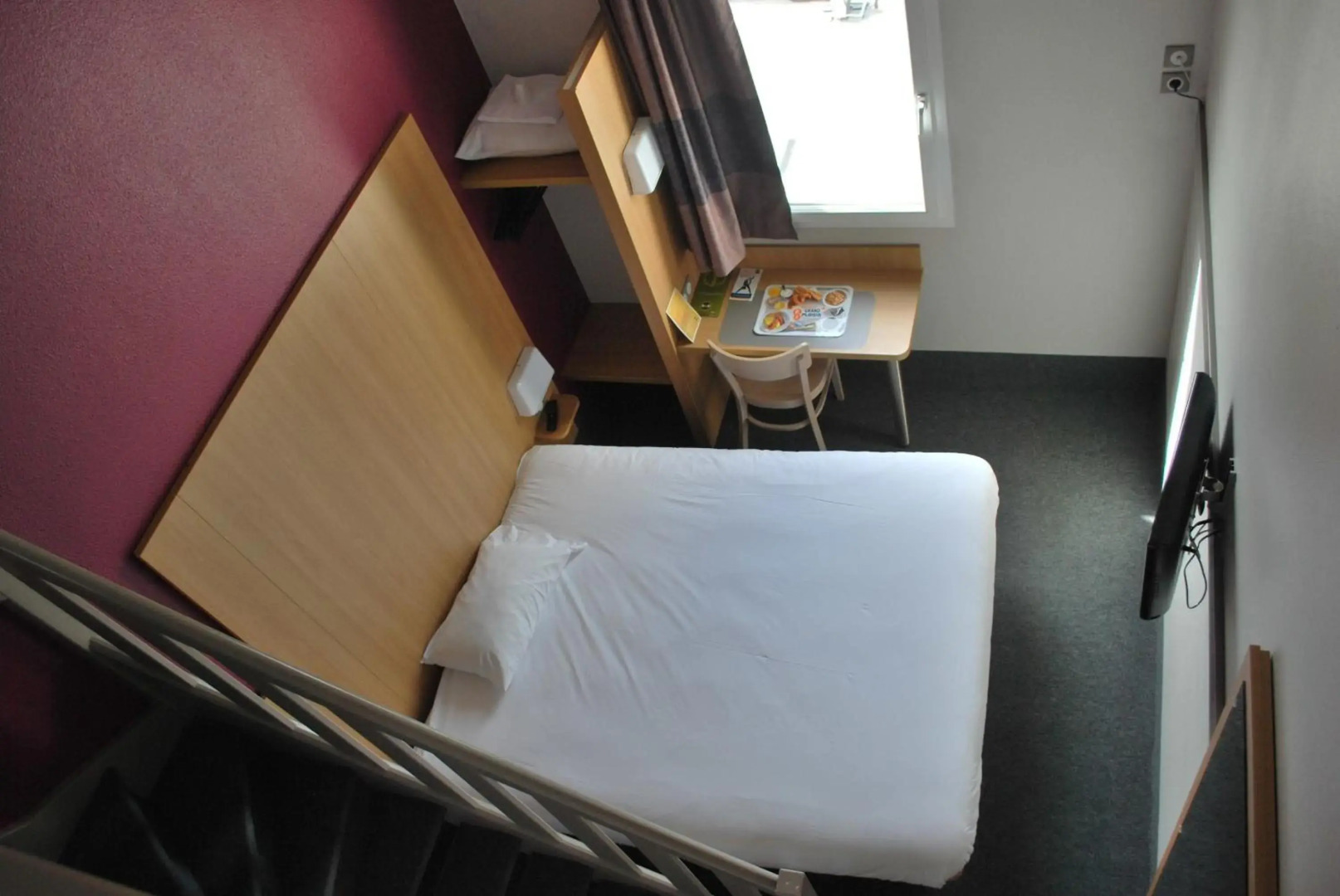 B&B HOTEL Lyon Vénissieux