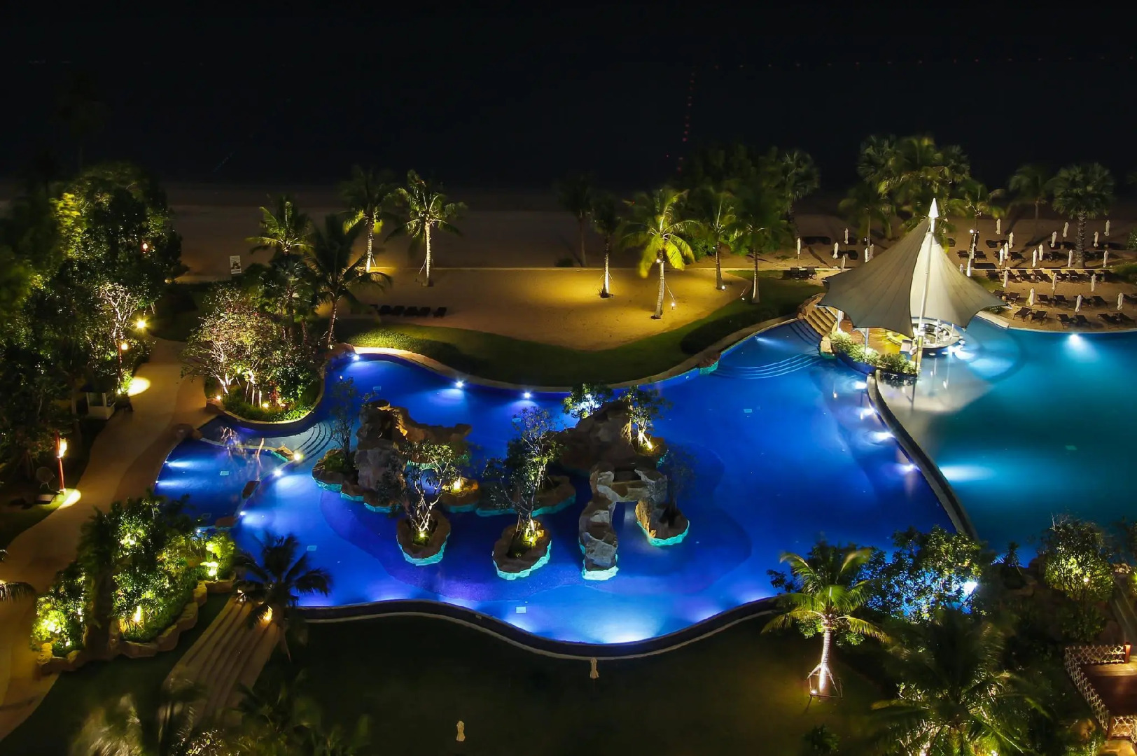 White Sand Beach Residences Pattaya