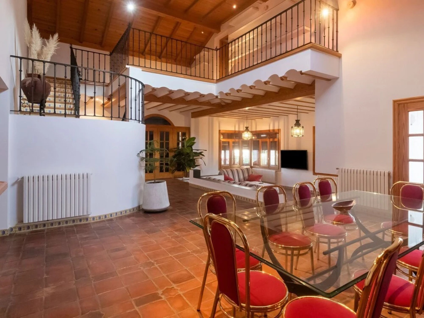 Fascinating Holiday Home in Villacañas With Swimming Pool