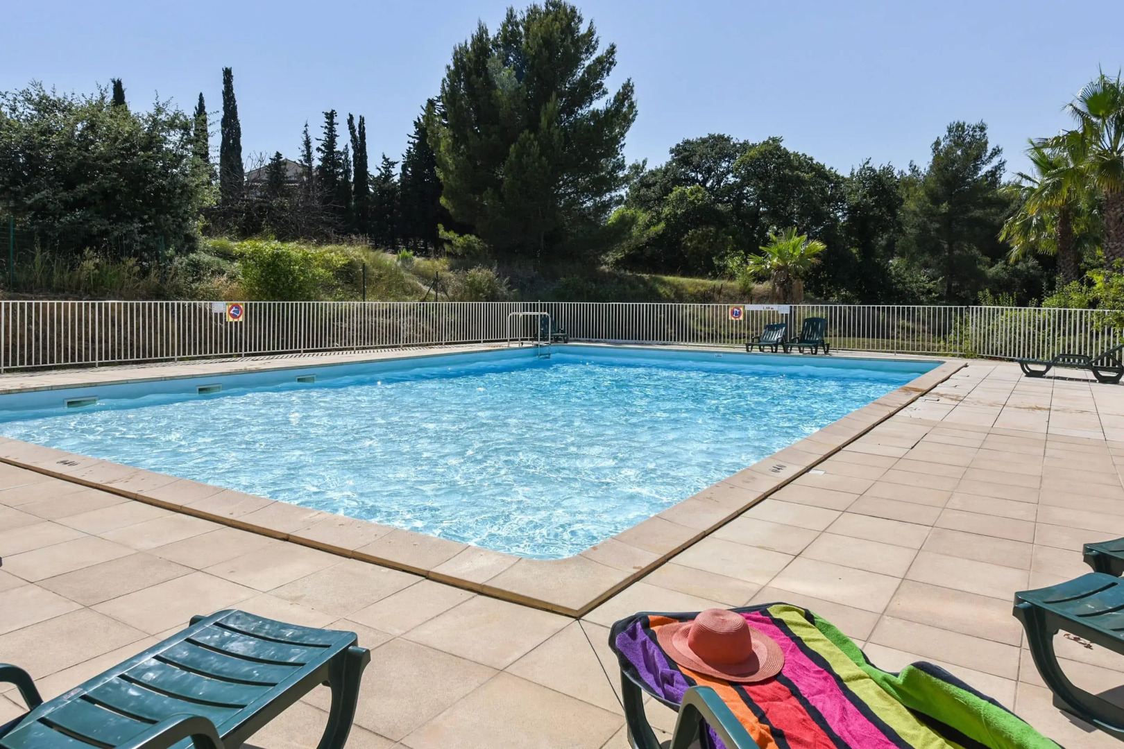 Comfort Aparthotel Six-Fours