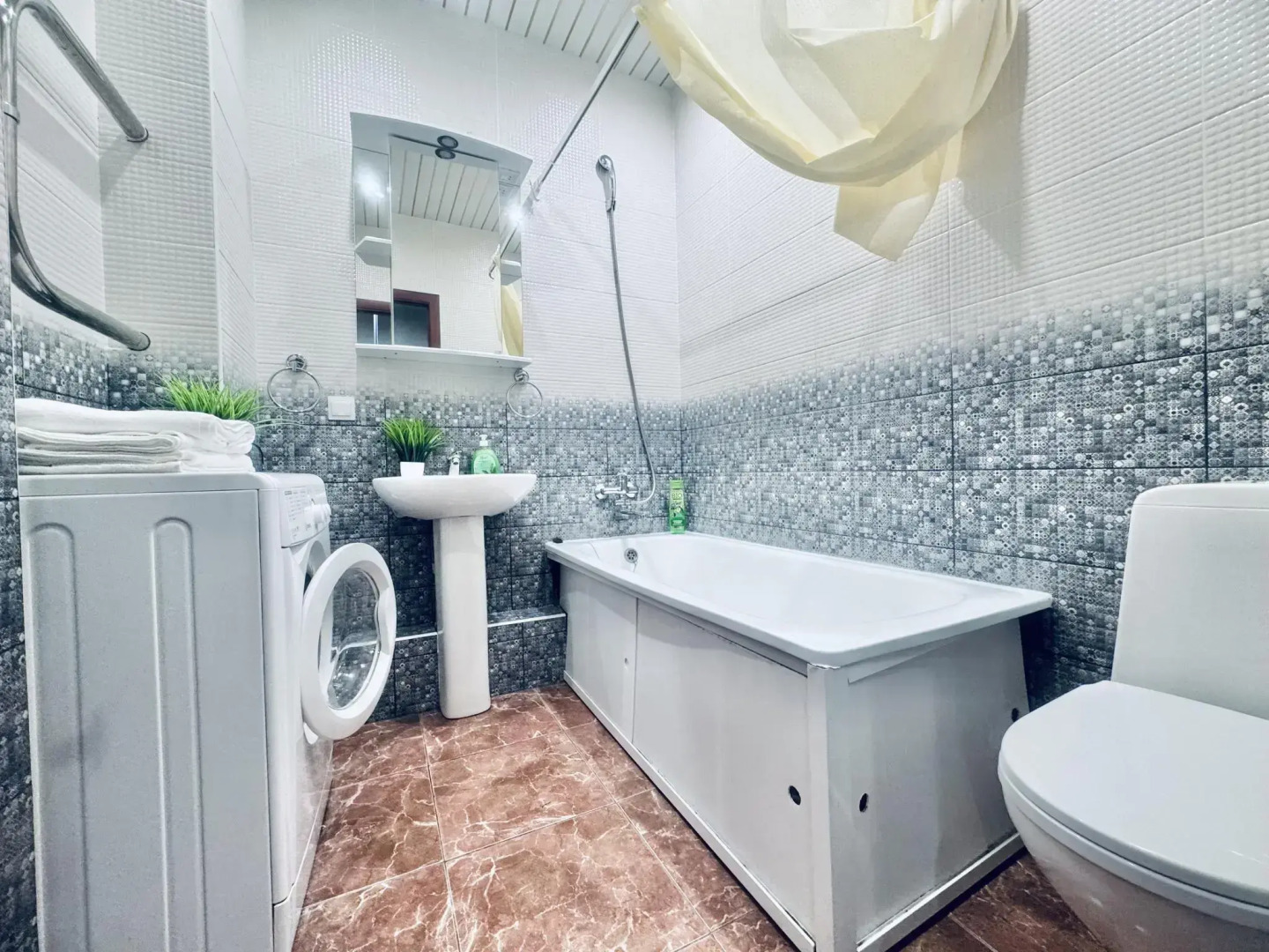 Vegas apartments (Вегас апартментс) на проспекте Гагарина 101 корпус 1