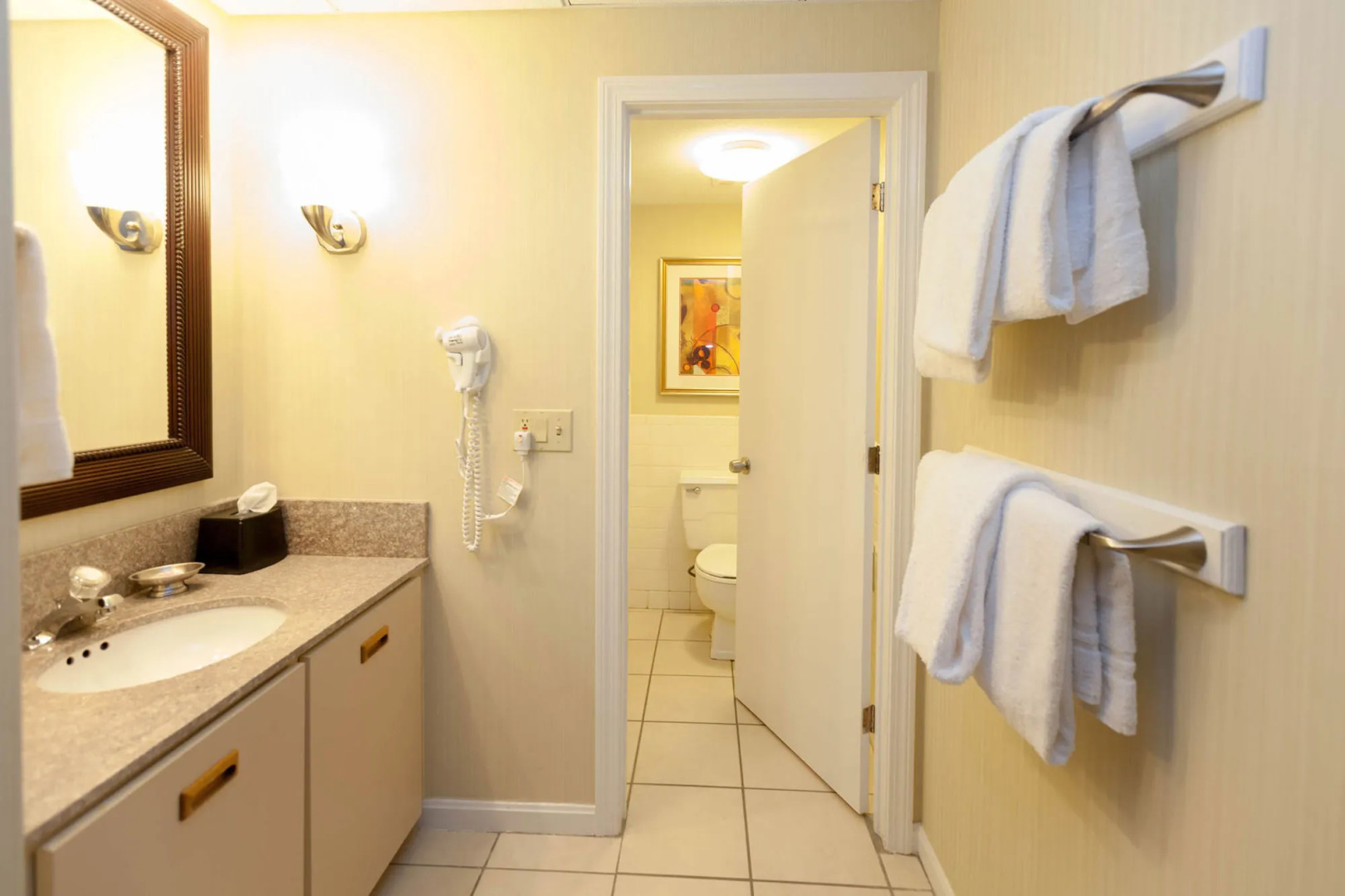 Red Jacket Mountain View Hotel