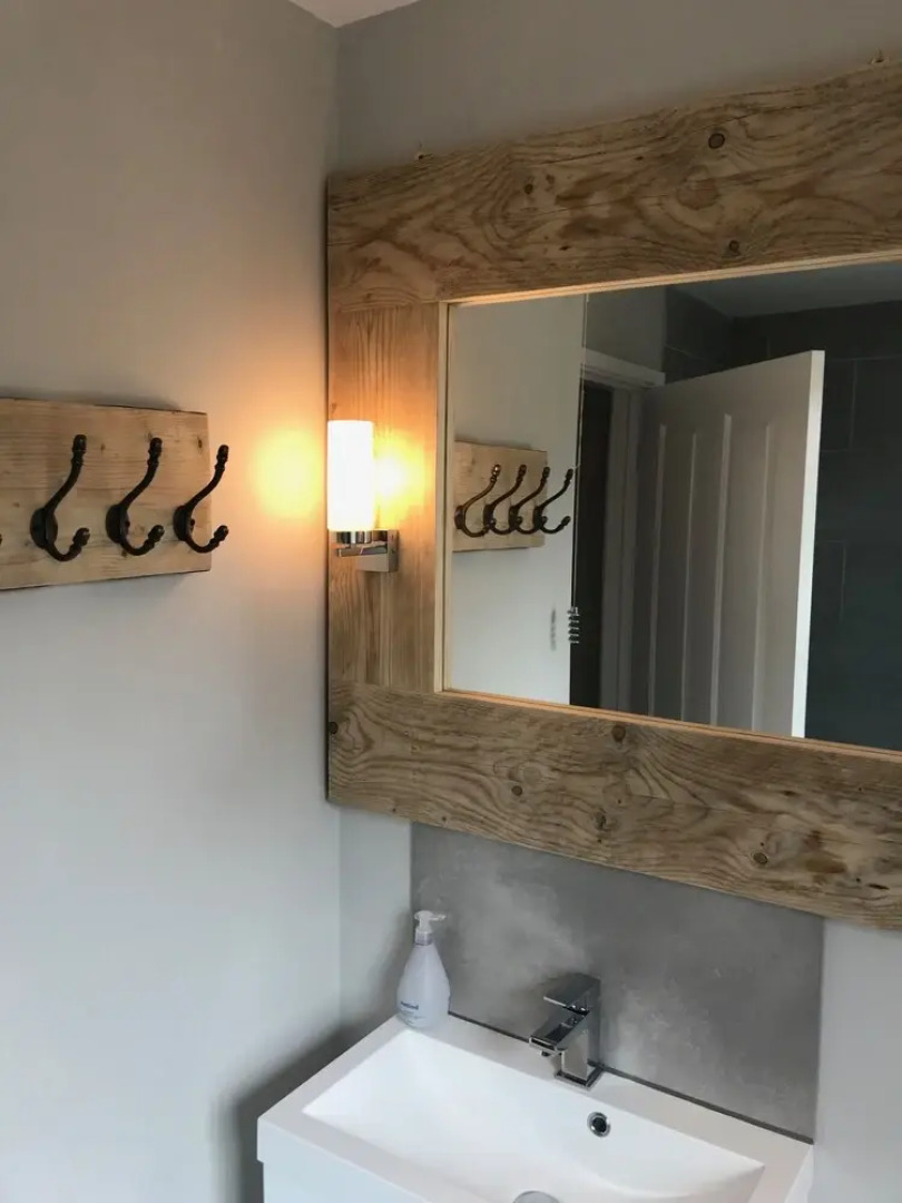 3 Crown Barton - Glastonbury