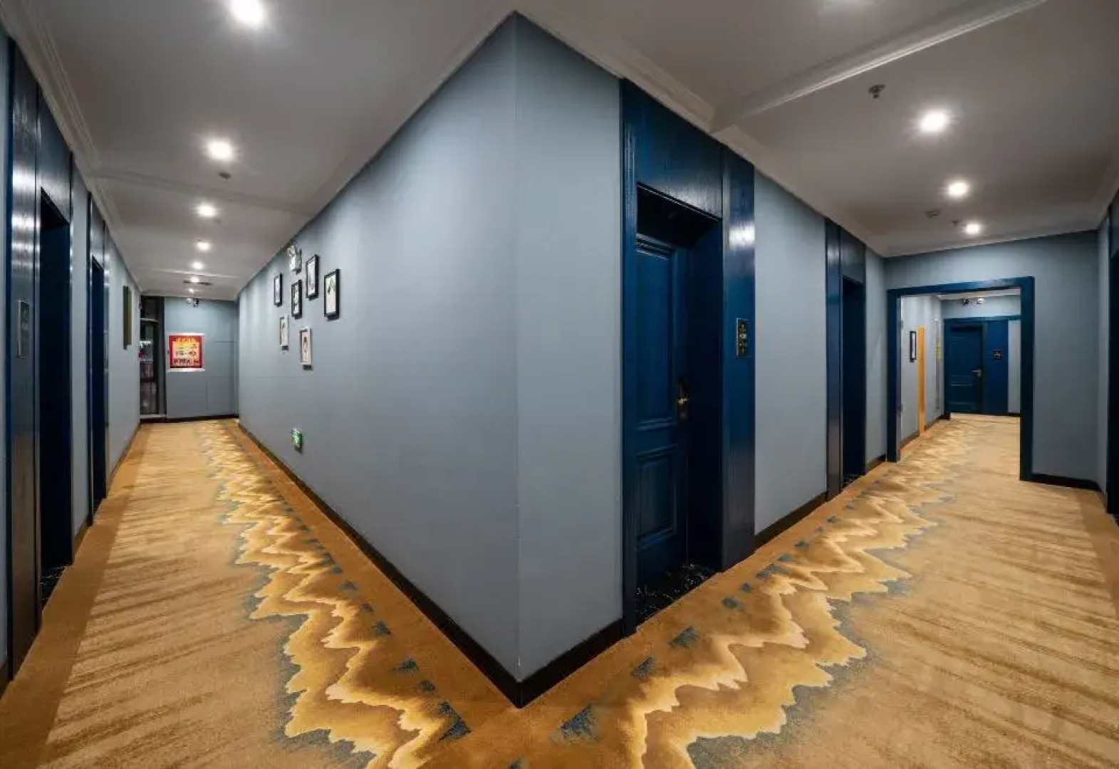 Sunshine Hotel 1st Road (Altay Emerald Bay)