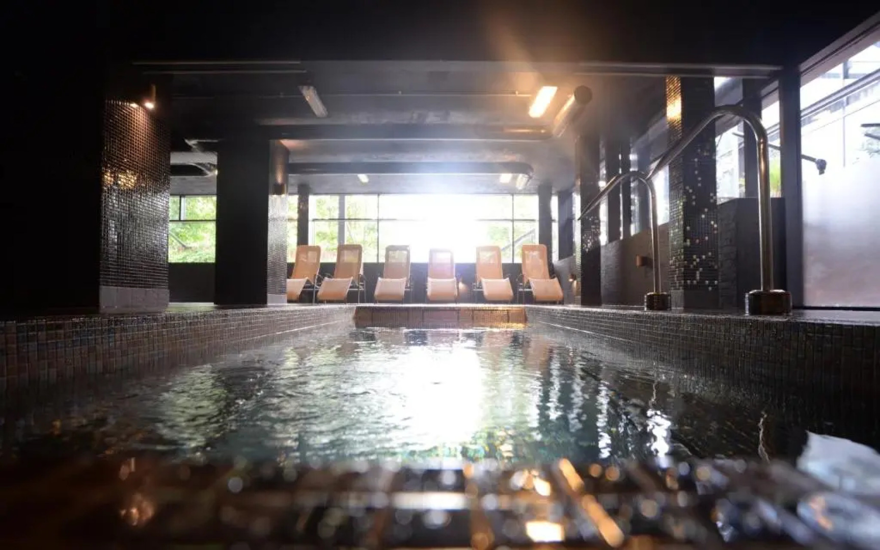 Waterside Hotel & Leisure Club