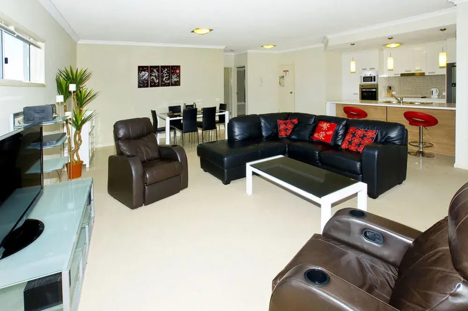 Sutton Beach Apartments