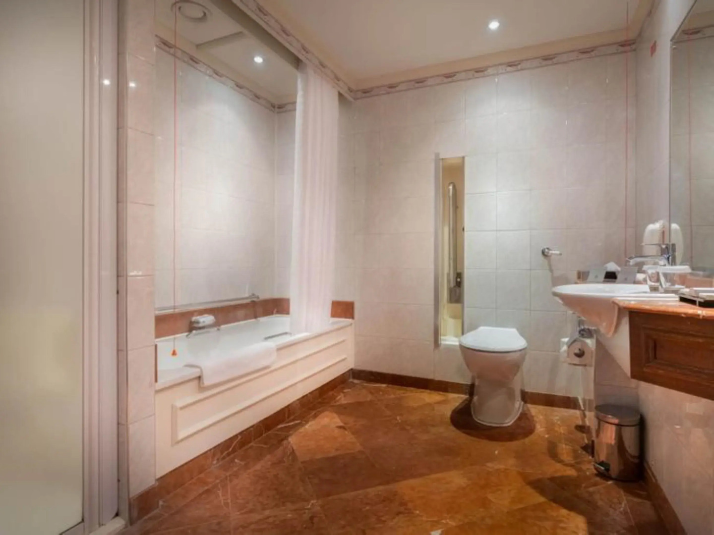 St. James' Court, A Taj Hotel, London