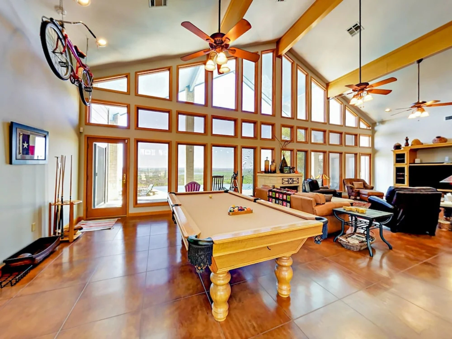 206 Vista Hermosa Home - 3 Br home by RedAwning