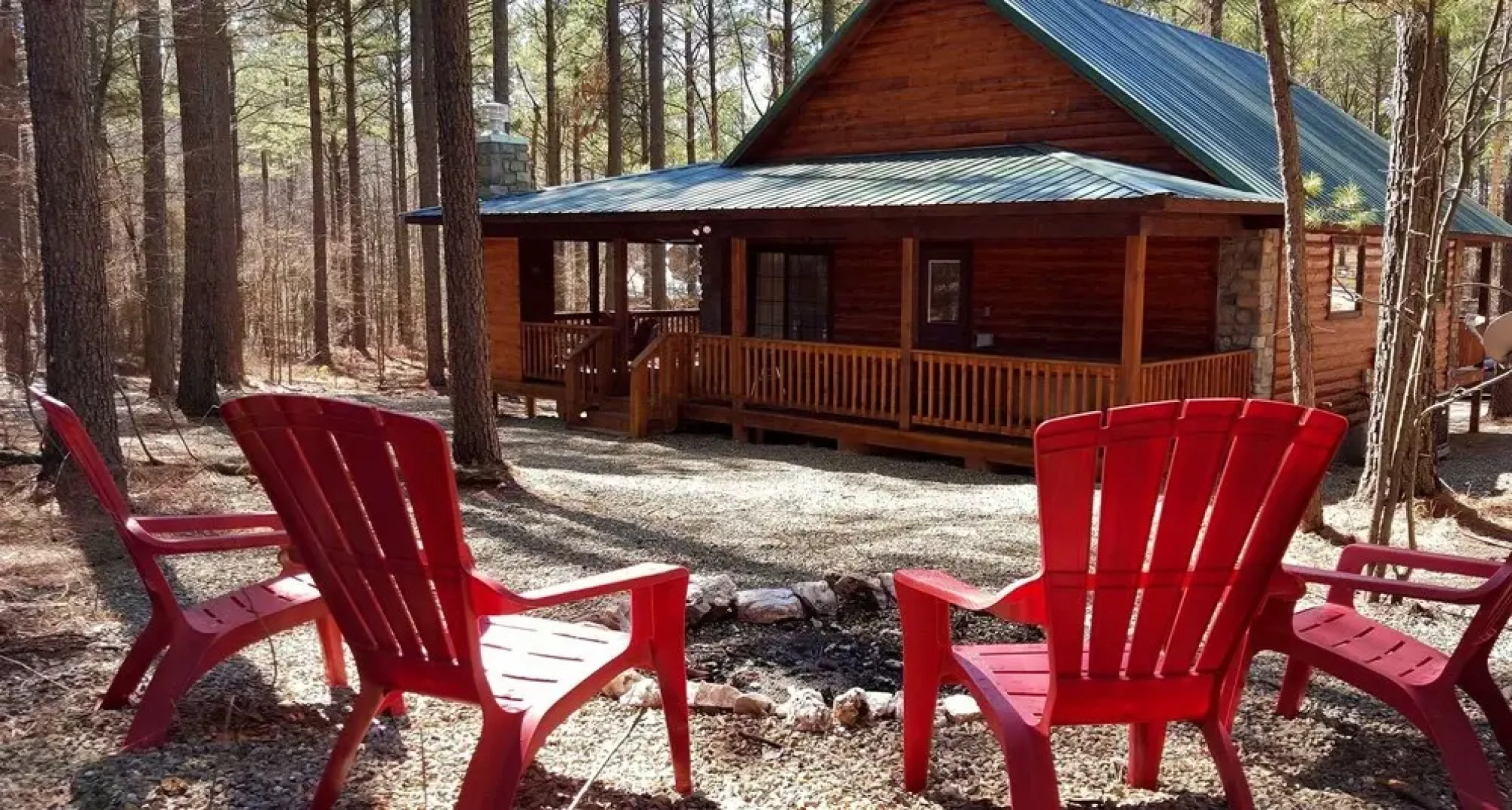 Ace in the Hole Cabin in the Wood With Hot Tub and Fireplace by Redawning