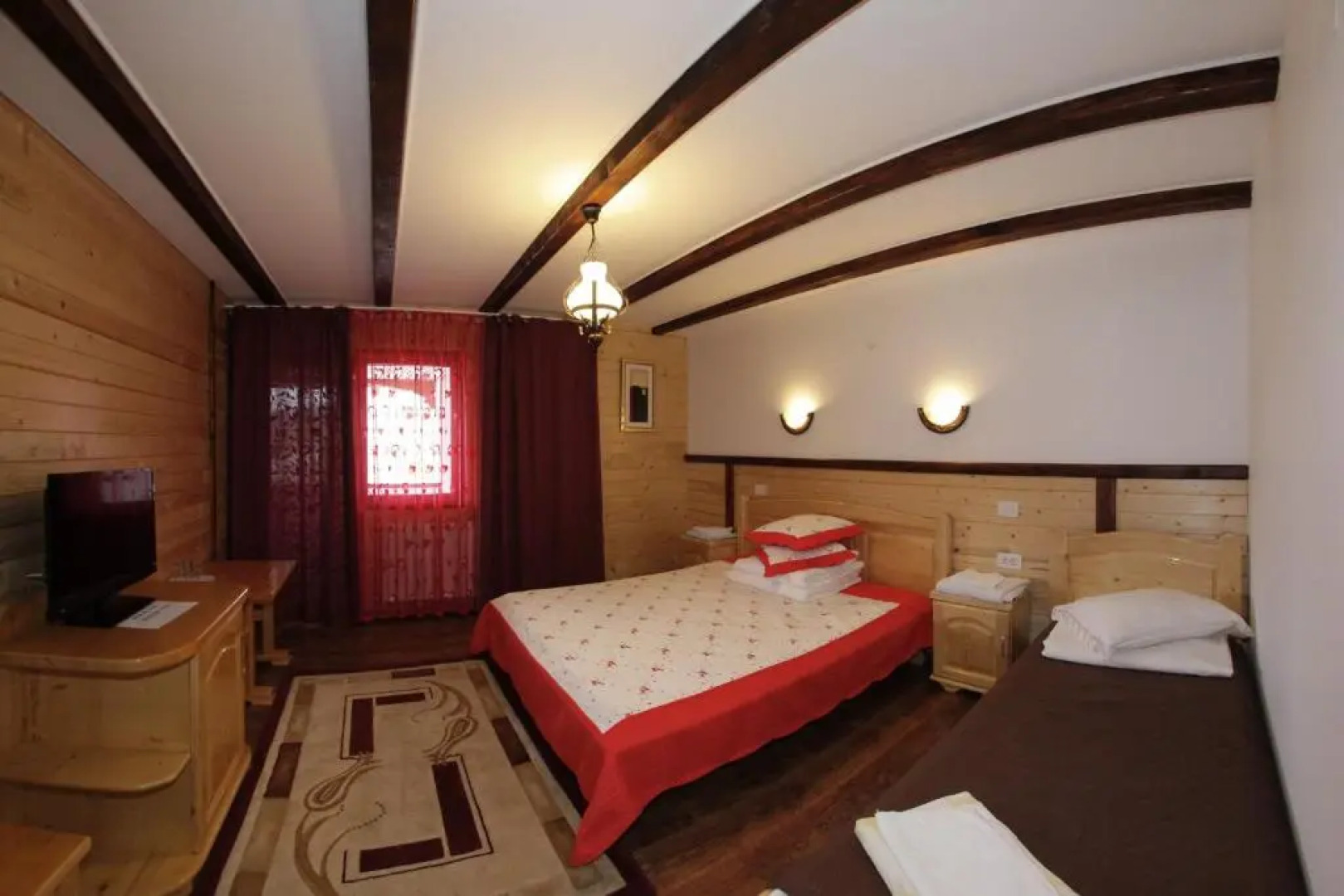 Pensiunea Lacramioara