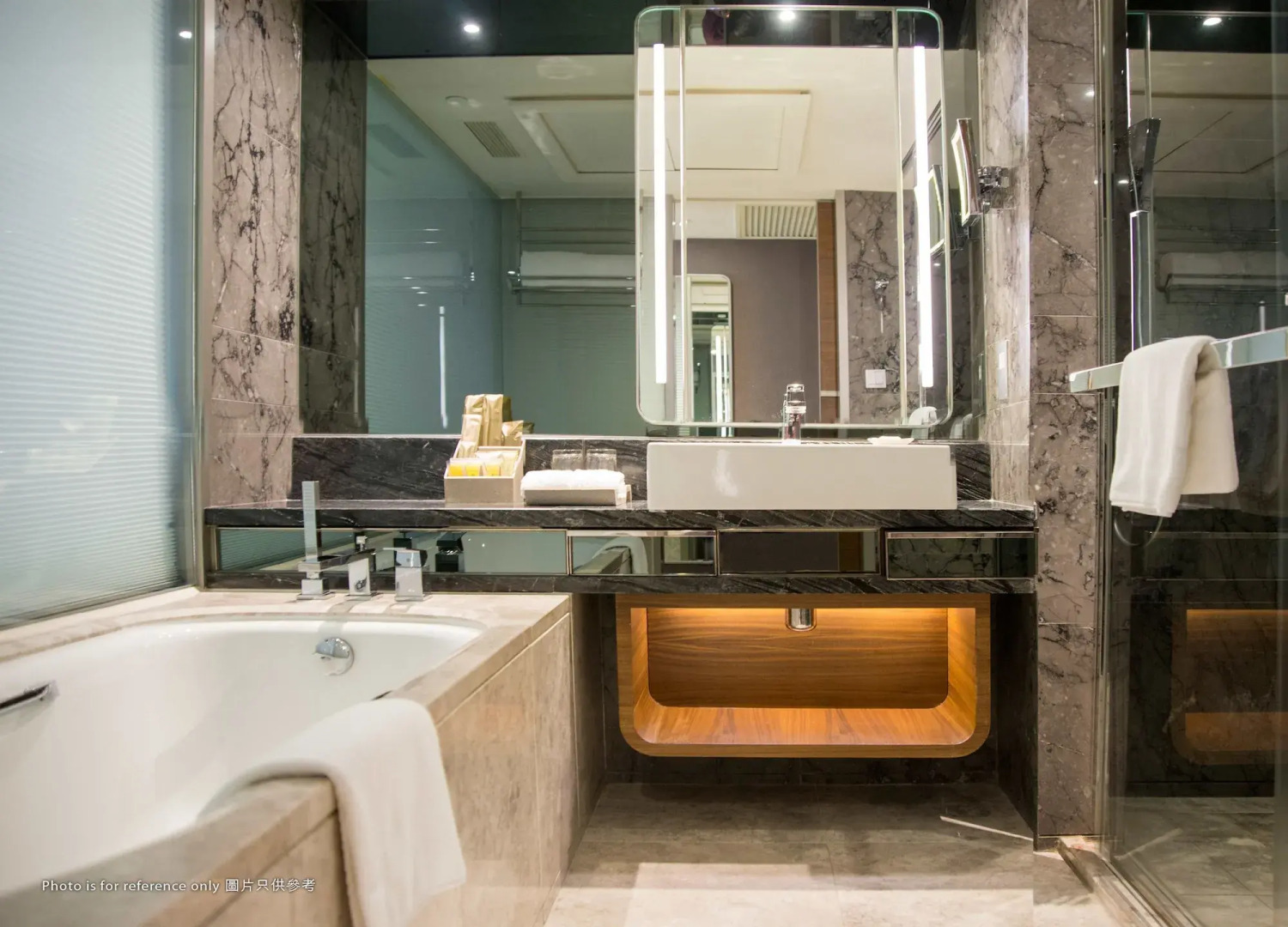 Royal Plaza Hotel