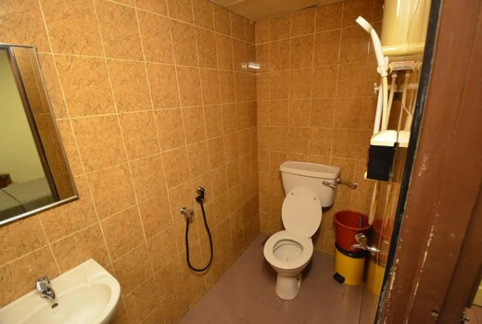 Lotus Family Hotel, Medan Tuanku