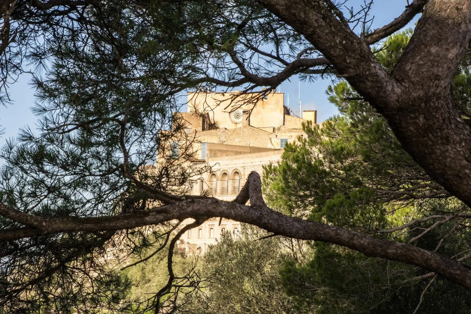 Petit Hotel Hostatgeria Sant Salvador