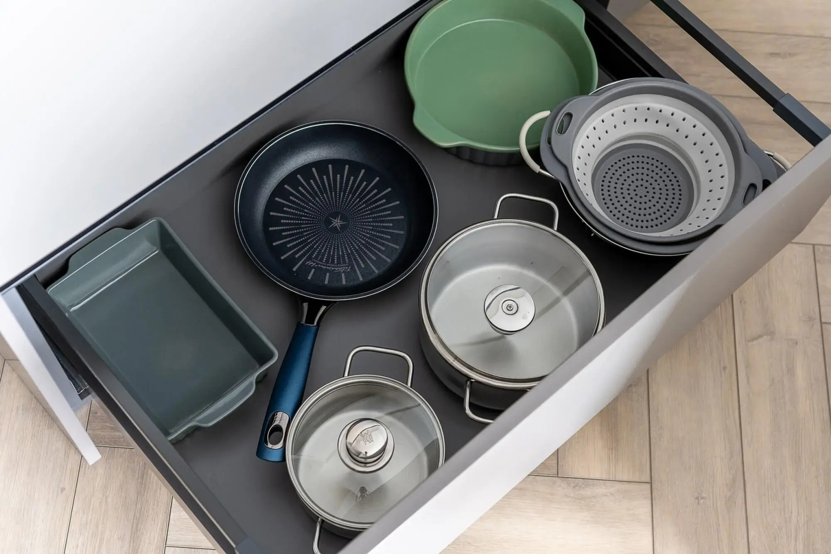 Апартаменты на улице Фастовская 50