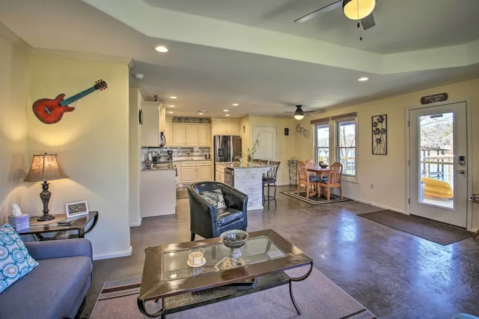 Kayaks & Boat Slip: Waterfront Hot Springs Home!