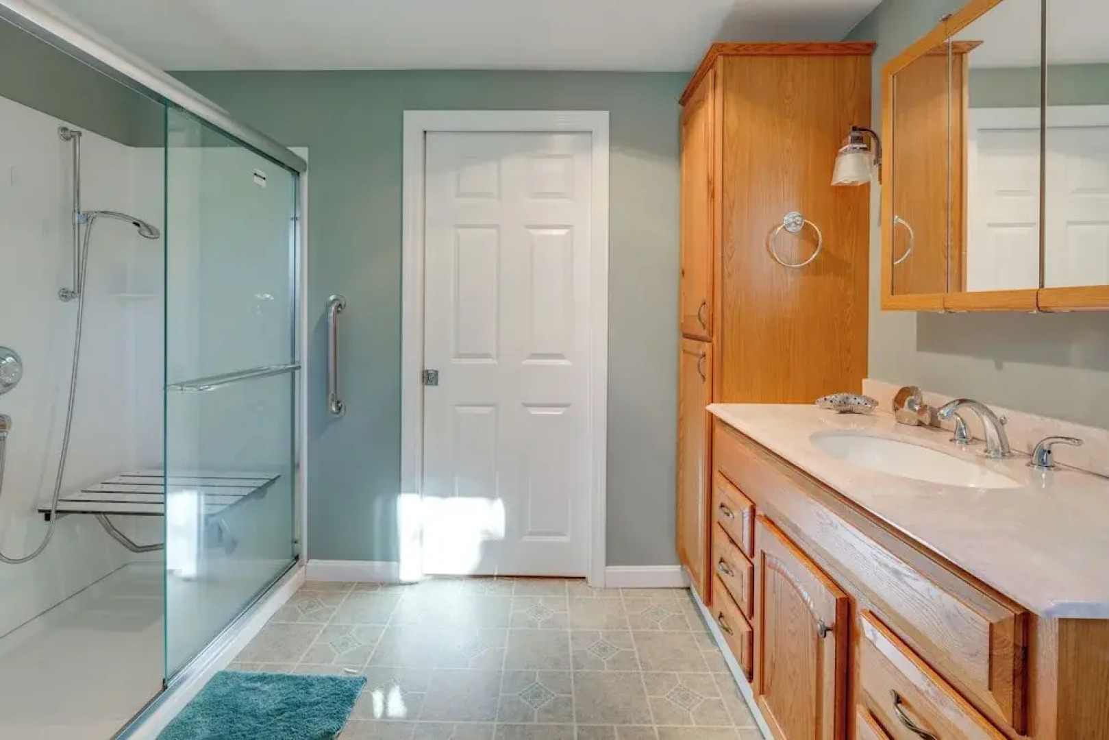 6 Mi to Beach: Home w/ Deck in Brewster!