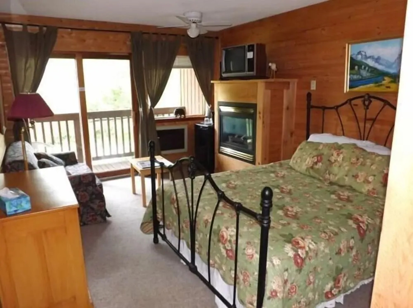 Westwind Inn on the Lake