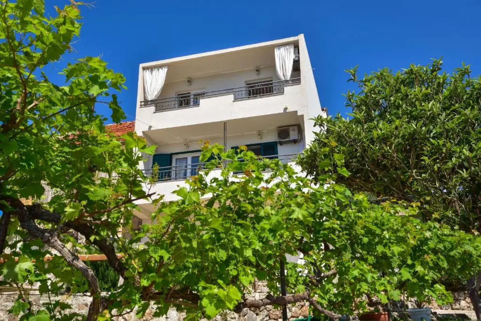 Apartmani Nina & Mili