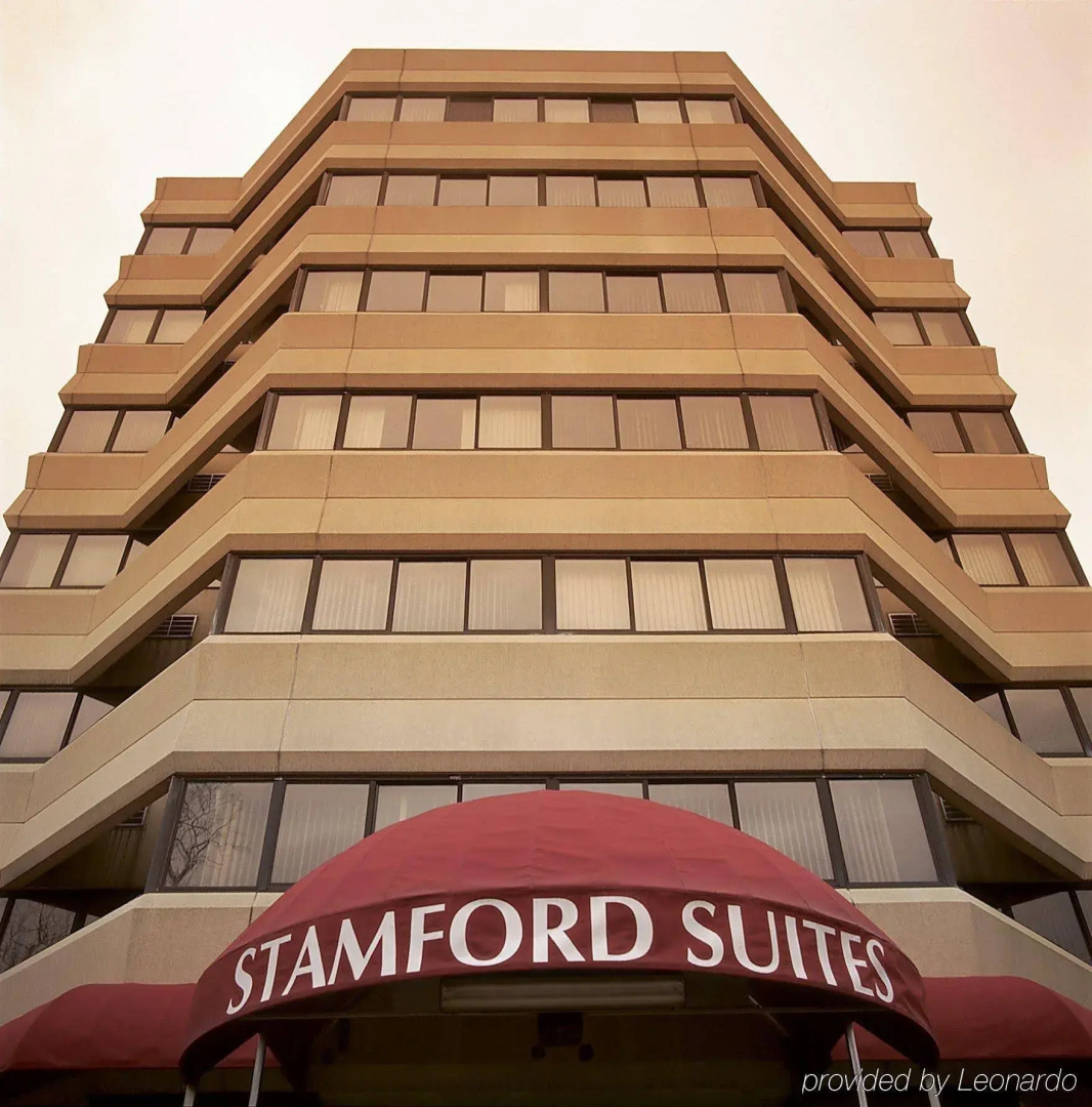 Stamford Suites