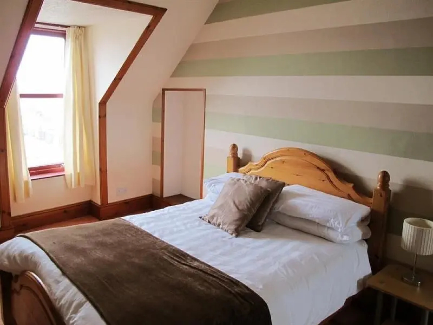 House by the Harbour - Nc500 Route