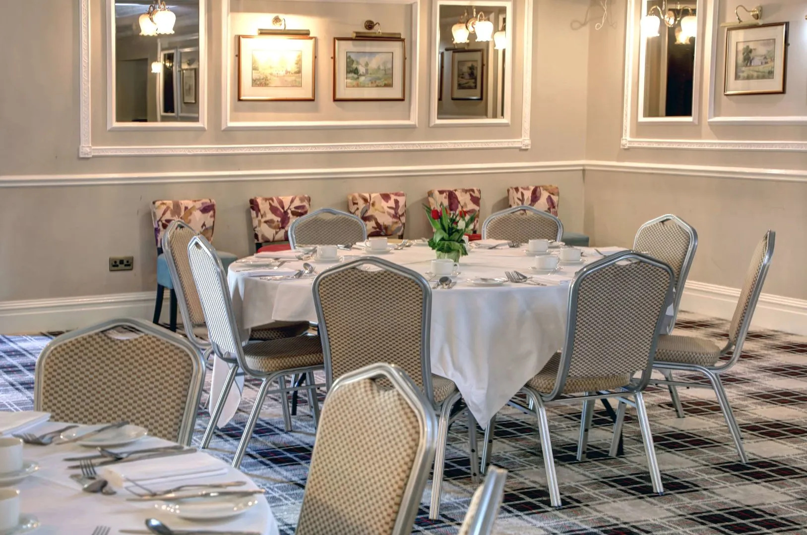 Stonecross Manor Hotel