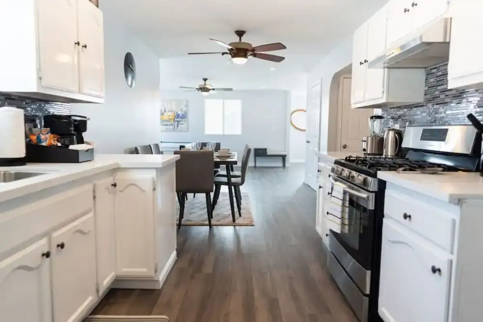 Large 4-bedroom House With AIR Hockey Table Close TO Disneyland IN Orange County p41