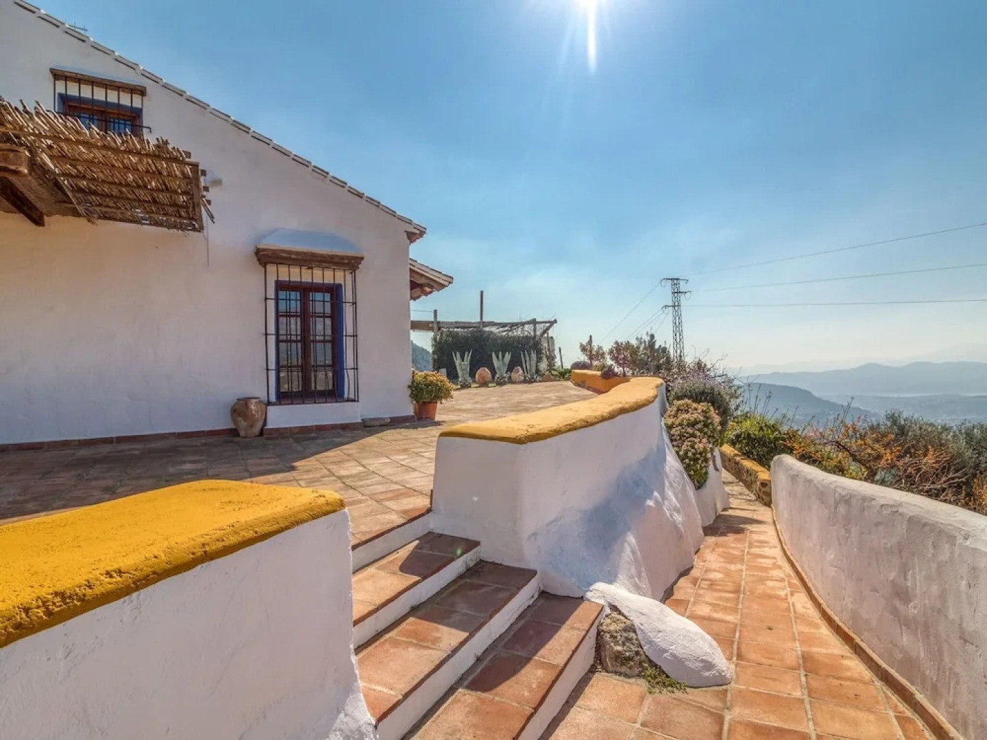 Pretty Cottage in Alcaucín with Private Swimming Pool