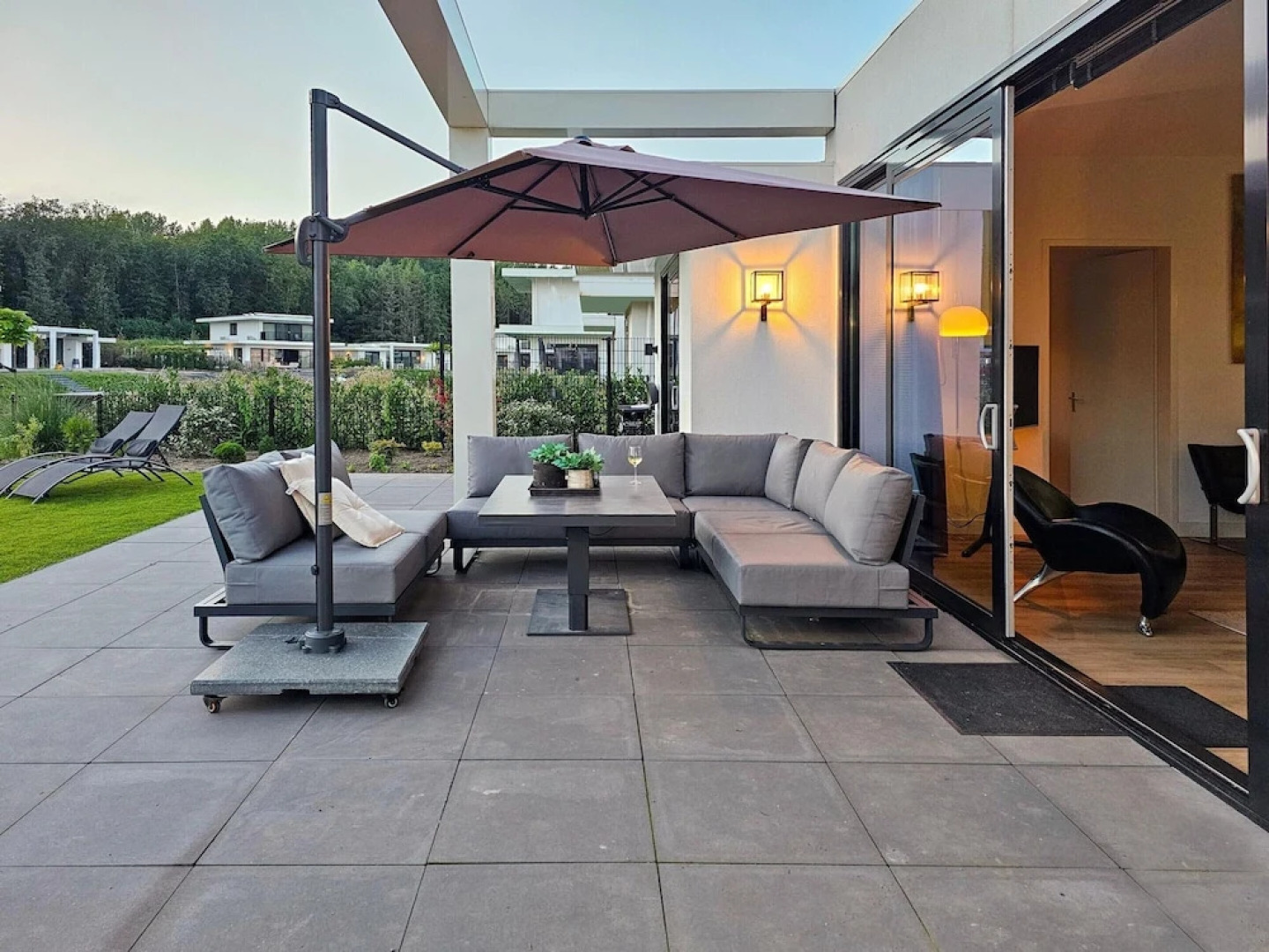 Luxury Villa With Veranda, Canoe