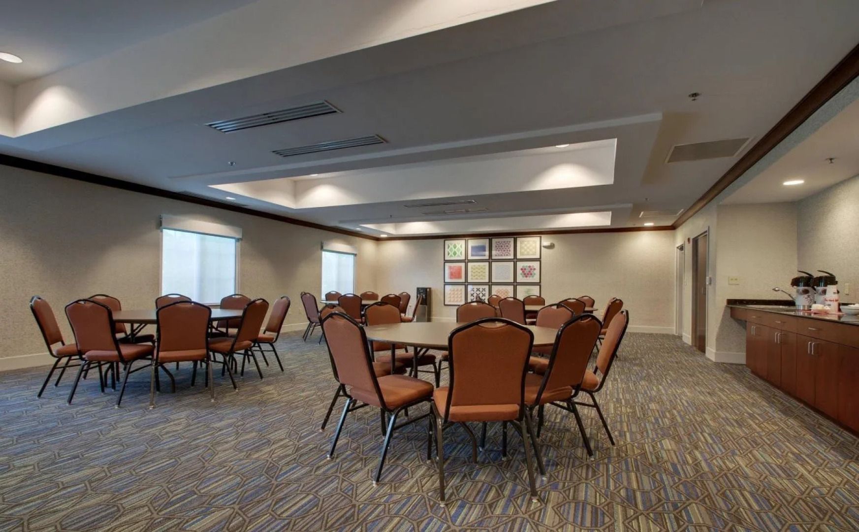 Holiday Inn Express Hotel & Suites Middleboro Raynham by IHG