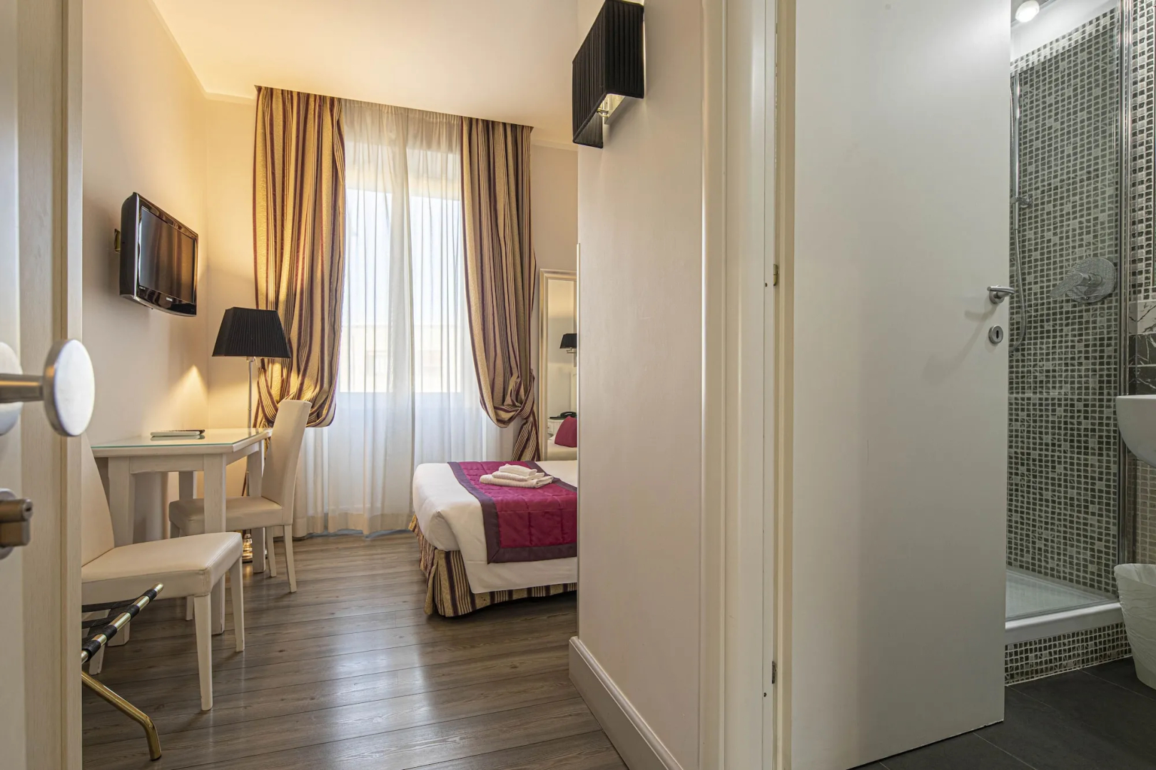 Отель Domus Castrense