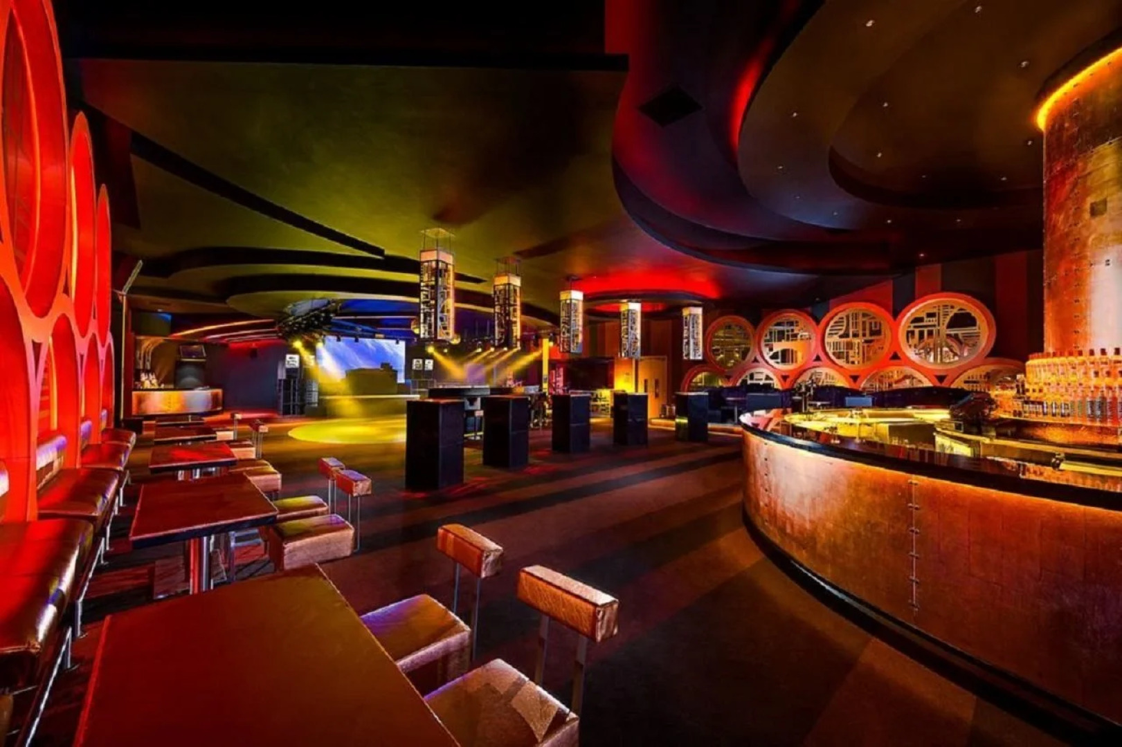 Queens Hotel and Nightclub