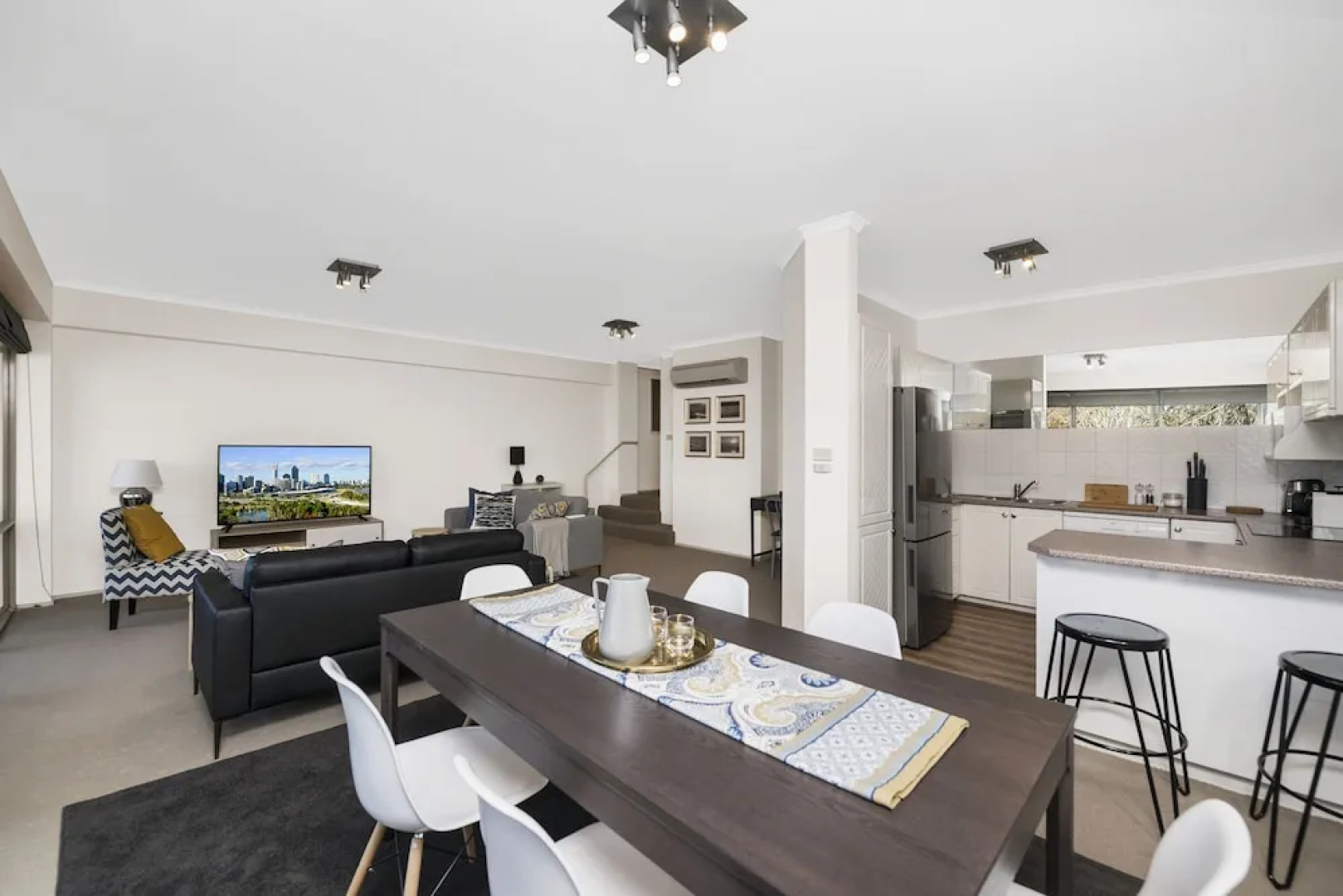 Accommodate Canberra - The Summit