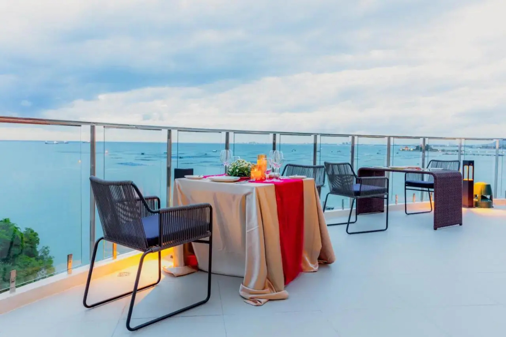 Centara Sonrisa Residences & Suites Sriracha