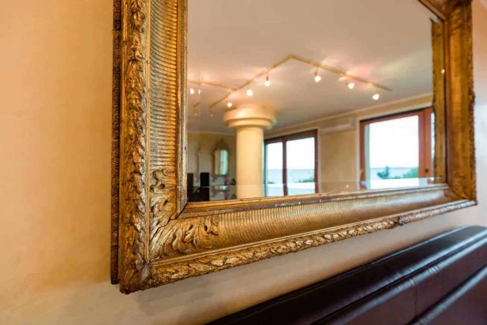 Lake Front Luxury Suites (Adults Only)