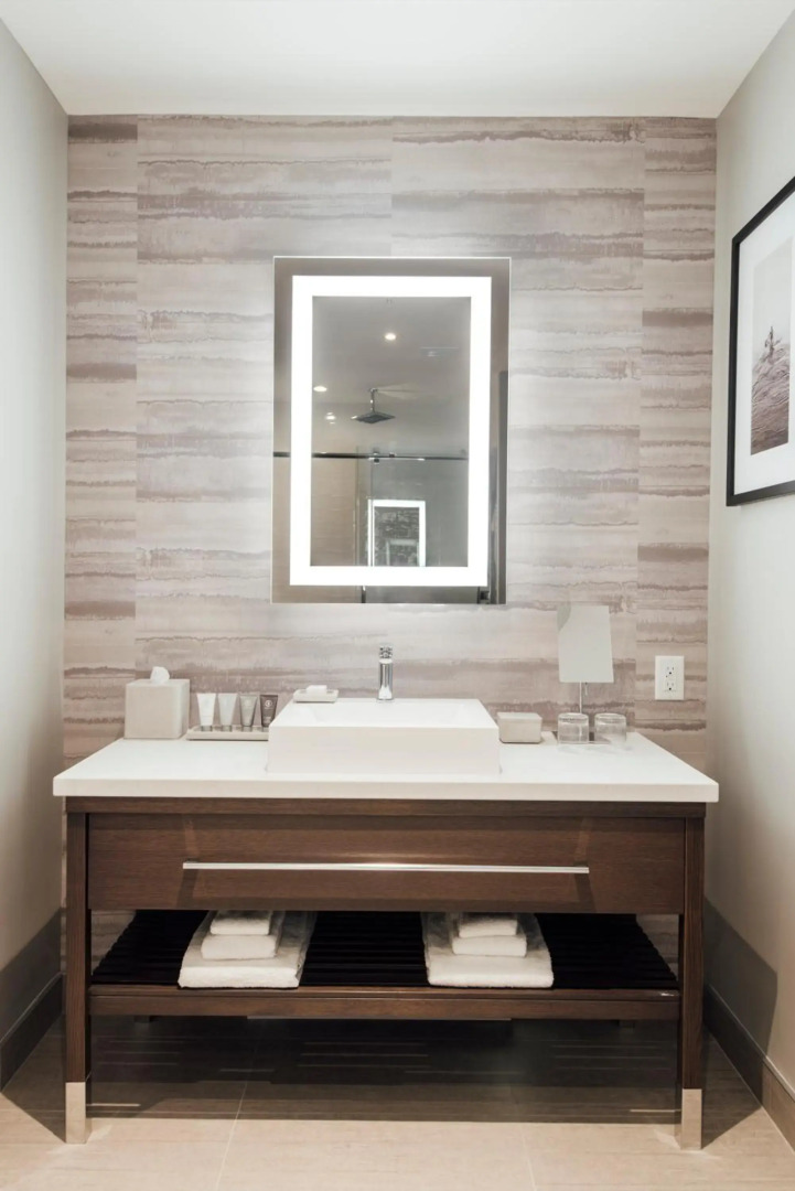 Entourage sur-le-Lac